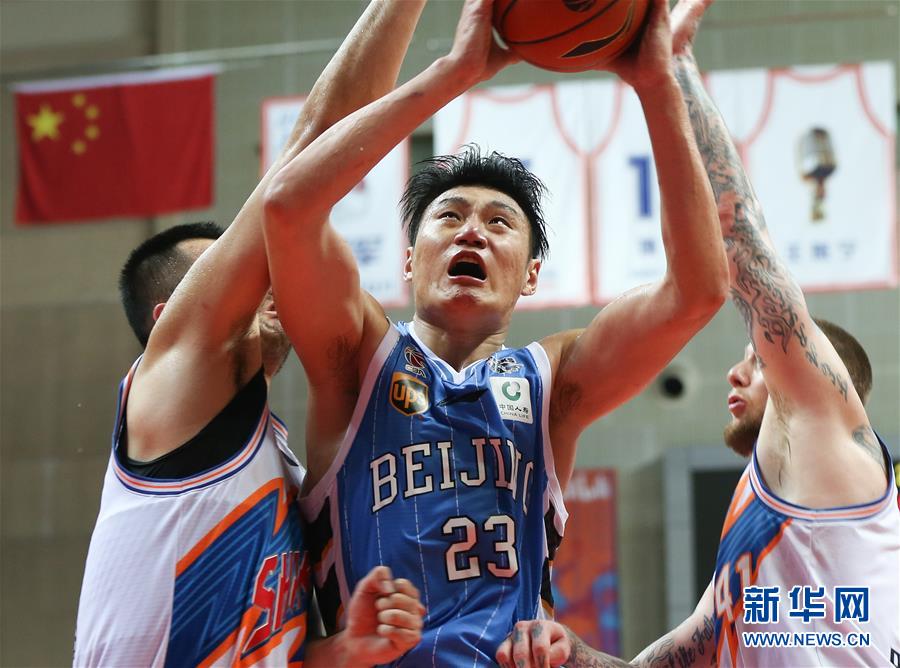 （体育）（4）篮球——CBA季后赛：北京首钢胜上海哔哩哔哩