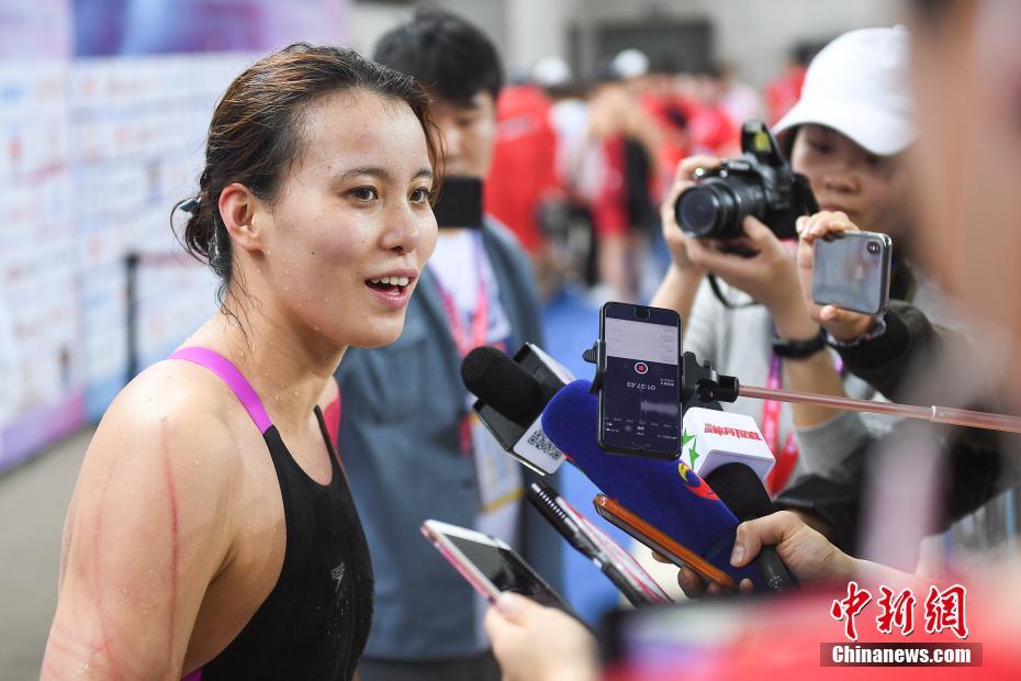 全国游泳冠军赛 傅园慧获女子100米仰泳季军