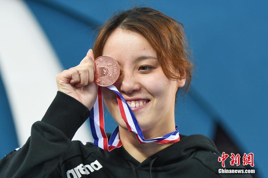 全国游泳冠军赛 傅园慧获女子100米仰泳季军