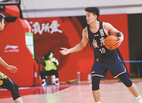 CBA：以52分击败同溪队，广东队创下多项纪录