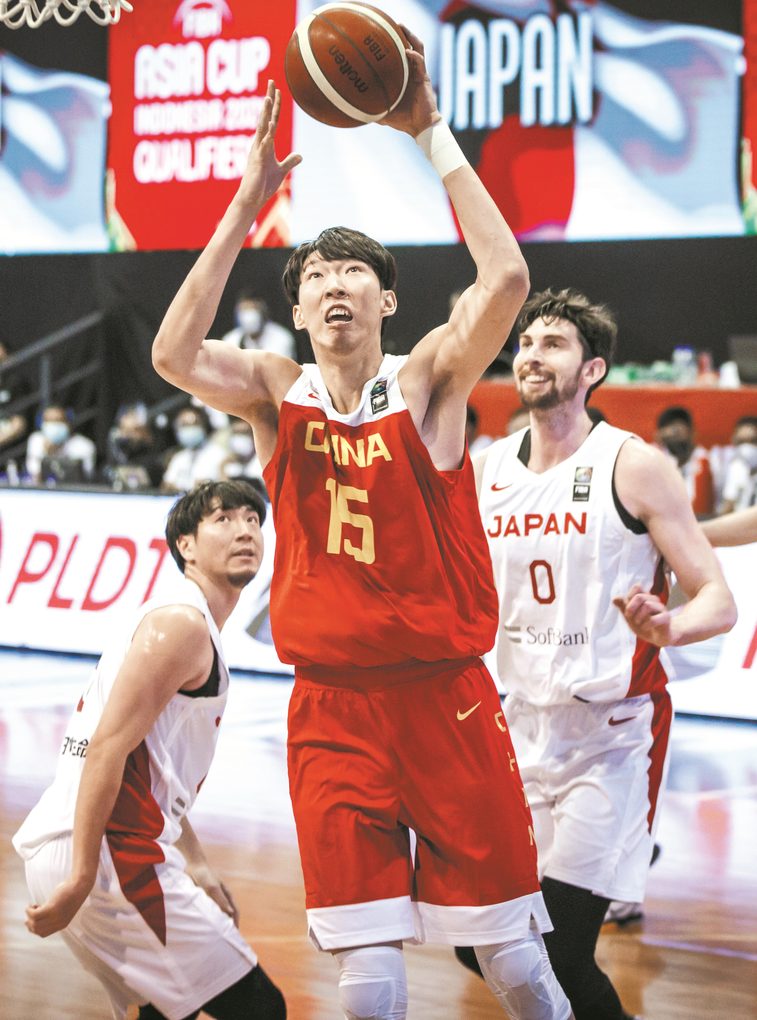 中国男篮战胜日本队，提前锁定亚洲杯正赛资格