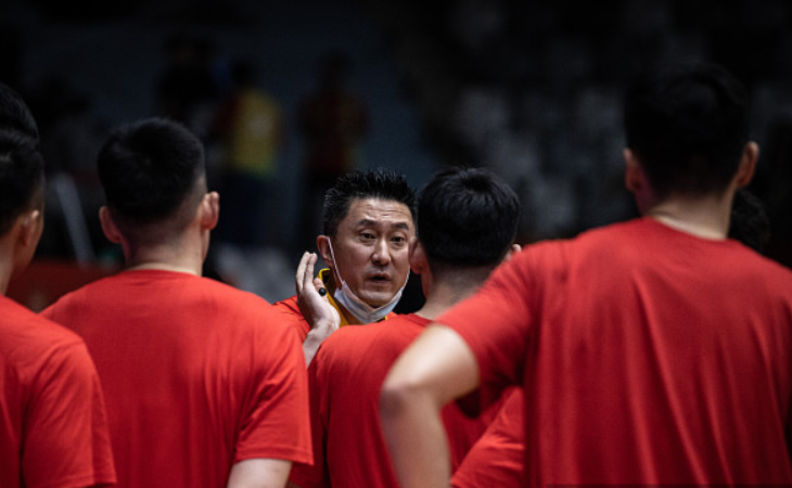 杜锋执教中国男篮三年：15胜6负，亚洲杯第八，提前晋级世界杯