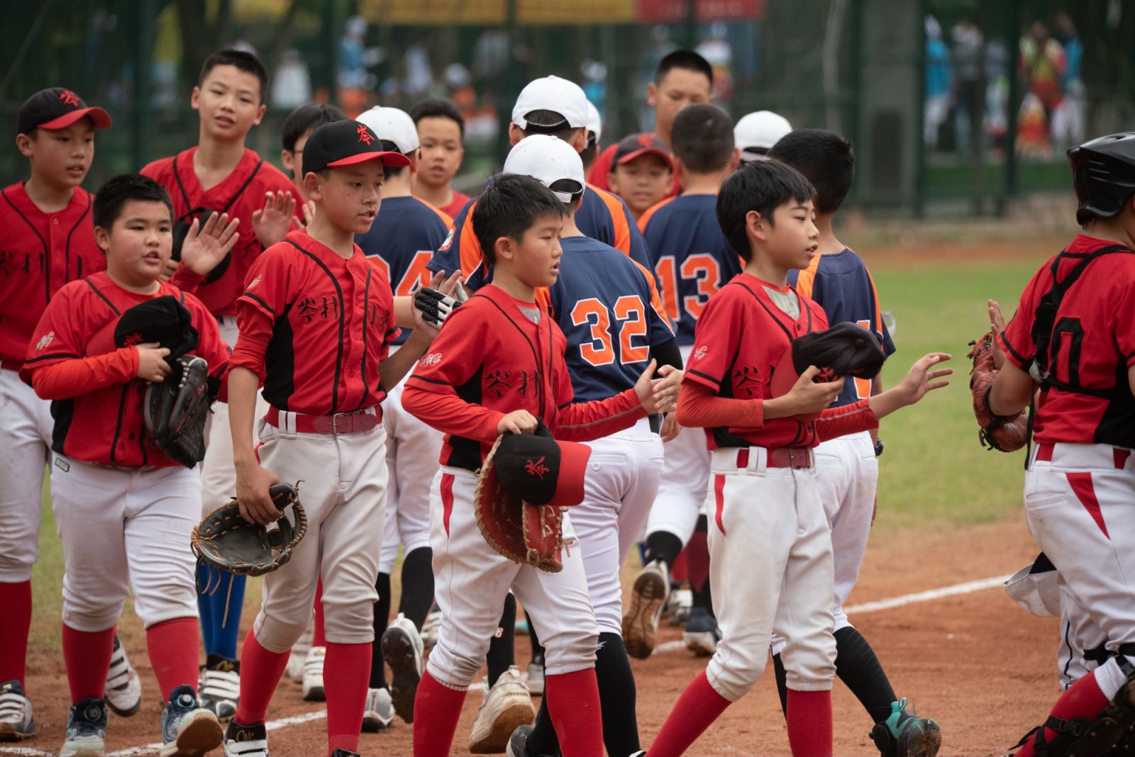 广州市青少年棒垒球联赛开赛