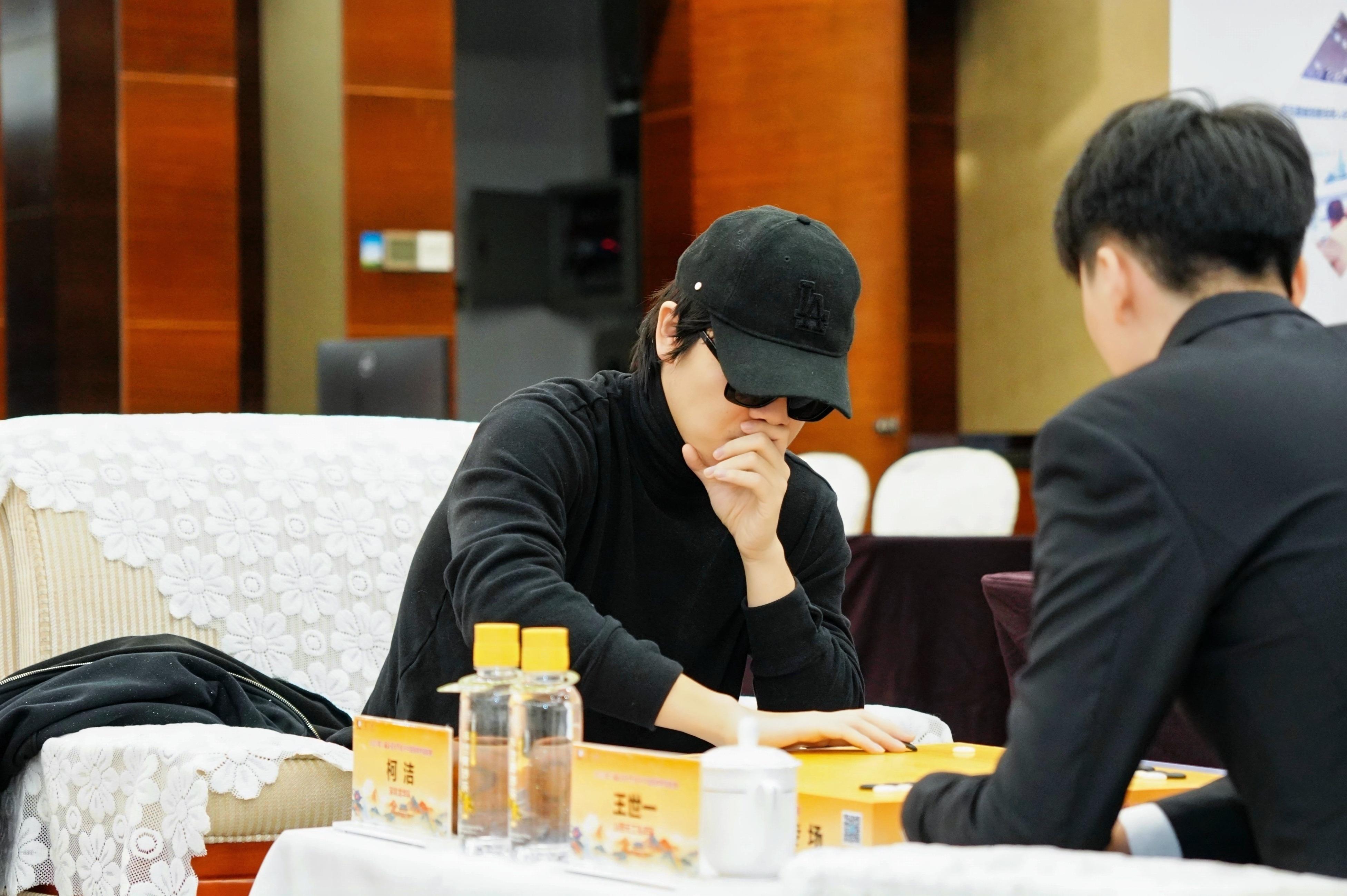 图片[1]-【围甲联赛】深圳龙华队主场零封对手，三连胜后提前保级成功-上淘有品虚拟资源下载